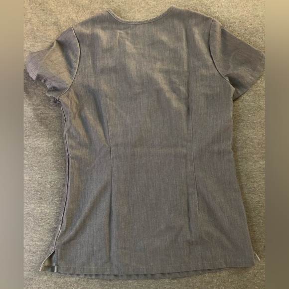 Figs Graphite Scrub Set XXS Catarina Top & XXS T cargo Bottoms - Picture 3 of 5